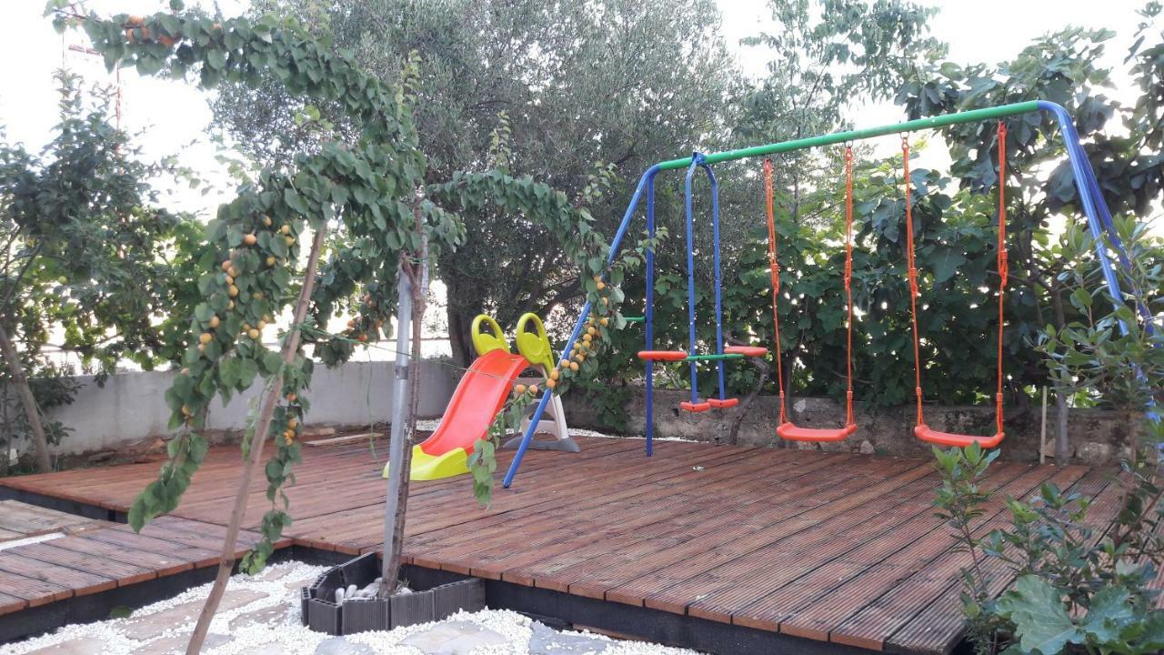 Apartments Zora Рогозница Екстериор снимка